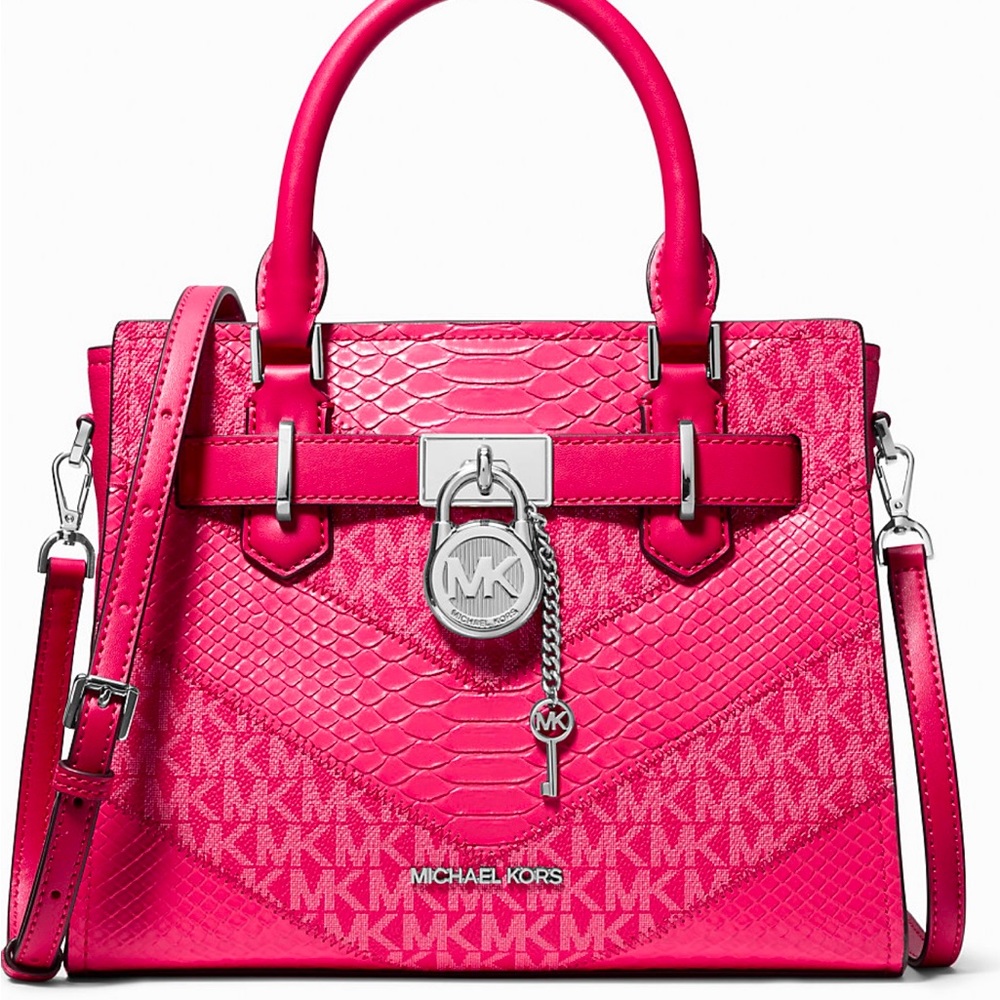 NWT. Michael Kors crossbody bag with logo background and embossed snake skin ♥️